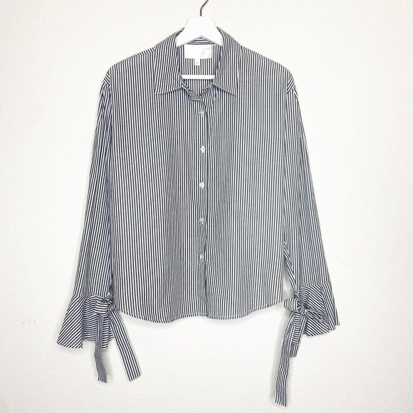 J.O.A. Tie Bell Cuff Charcoal and White Striped Button-Up M - Picture 2 of 8